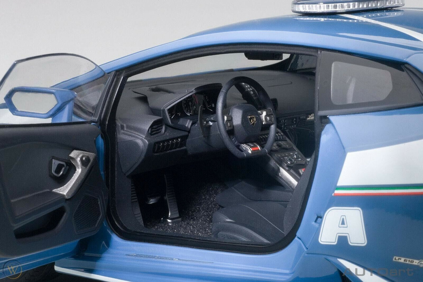 AUTOart 2014 Lamborghini Huracan LP610 Police Car Polizia Italiana 1:18