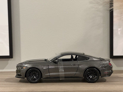 Maisto 2015 Ford Mustang GT Grey Metallic 1:18