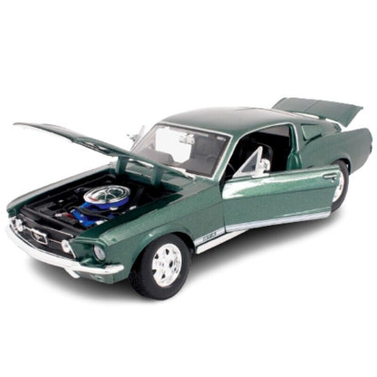 Maisto 1967 Ford Mustang GTA Fastback Green Metallic 1:18