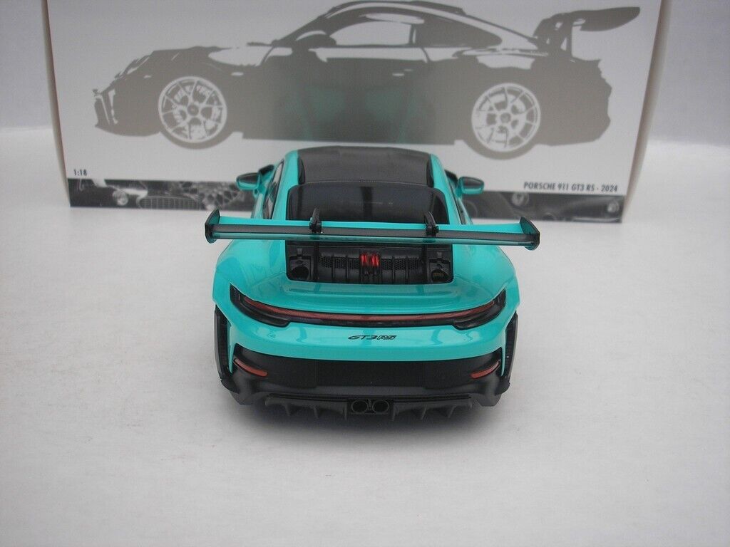 Minichamps 2023 Porsche 911 992 GT3 RS w/ Weissach Pkg Mint Green w/ Dark Silver Wheels 1:18