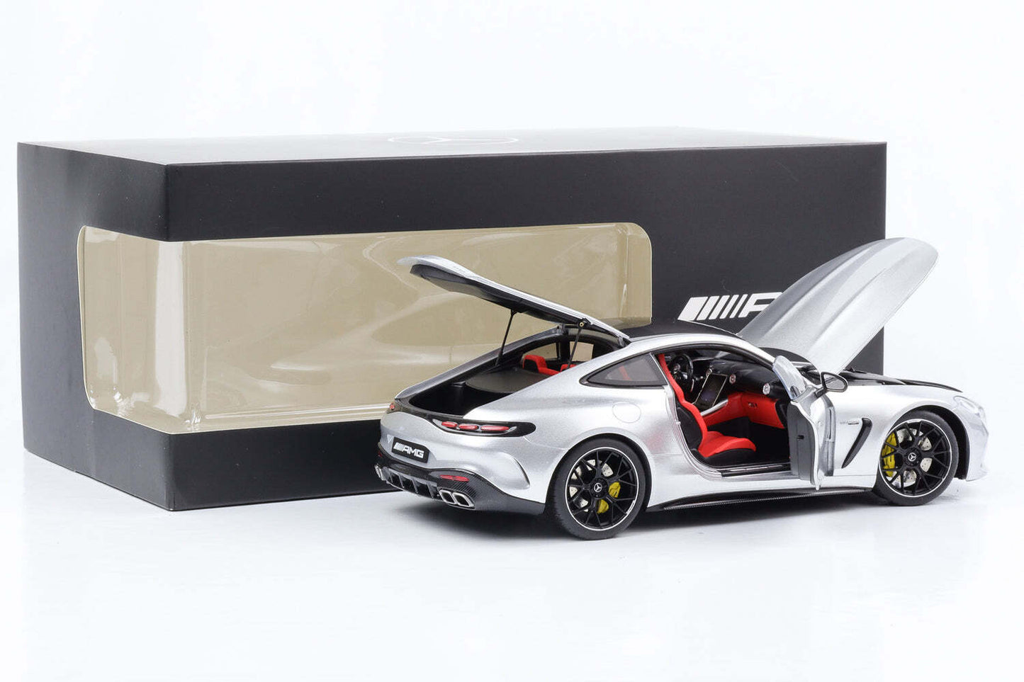 NZG Mercedes Benz AMG GT63 Coupe (C192) Hightech Silver 1:18 DEALER EDITION