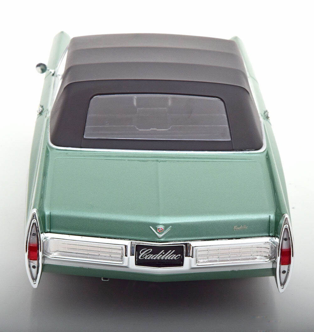 KK Scale 1967 Cadillac DeVille with Softtop Green Metallic 1:18