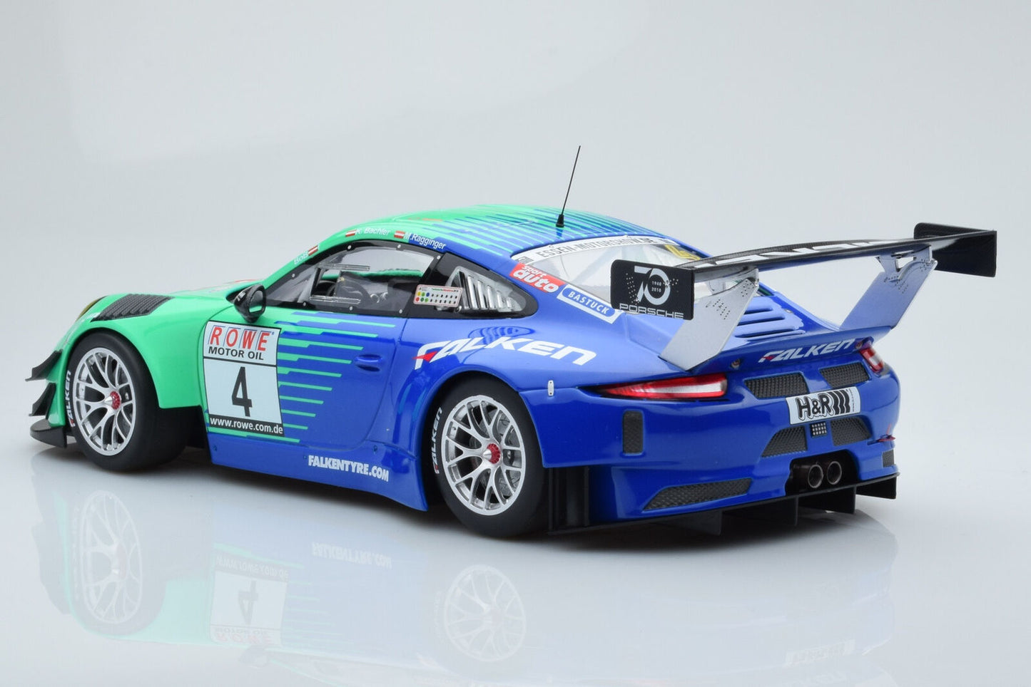 Minichamps 2018 Porsche 911 991 GT3 R Team Falken Motorsports No 4 Bachler Ragginger Winner VLN 6 1:18