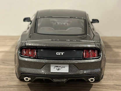 Maisto 2015 Ford Mustang GT Grey Metallic 1:18