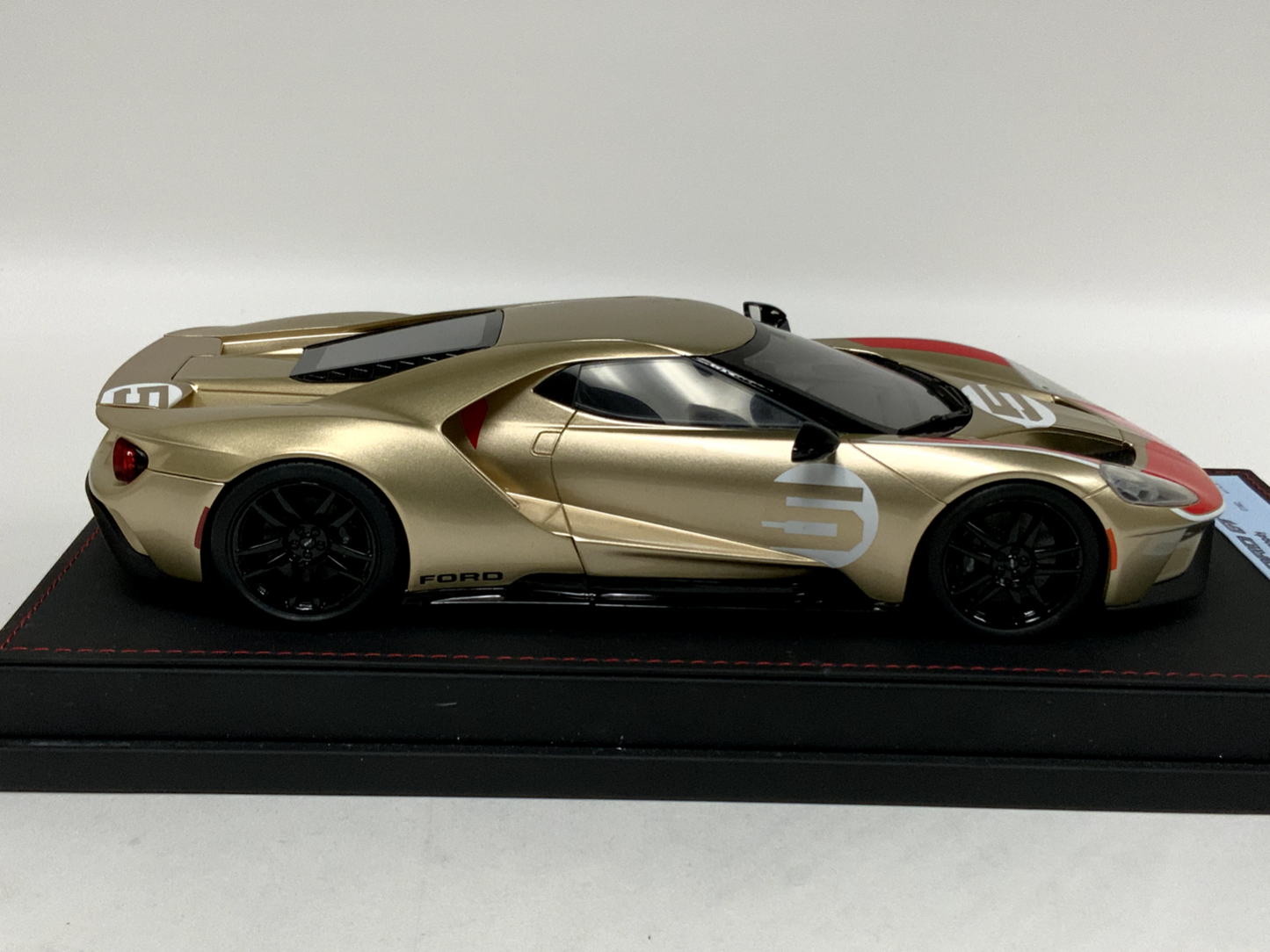 GT Spirit 2022 Ford GT Heritage Edition No 5 Holman Moody Gold 1:18 RESIN