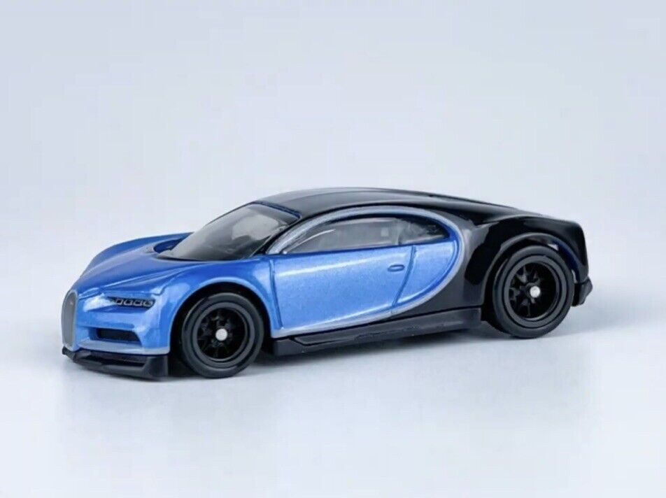 Hot Wheels Premium Collector Set #10 Hypercars Bugatti, Koenigsegg, Mclaren in Diorama Box 1:64