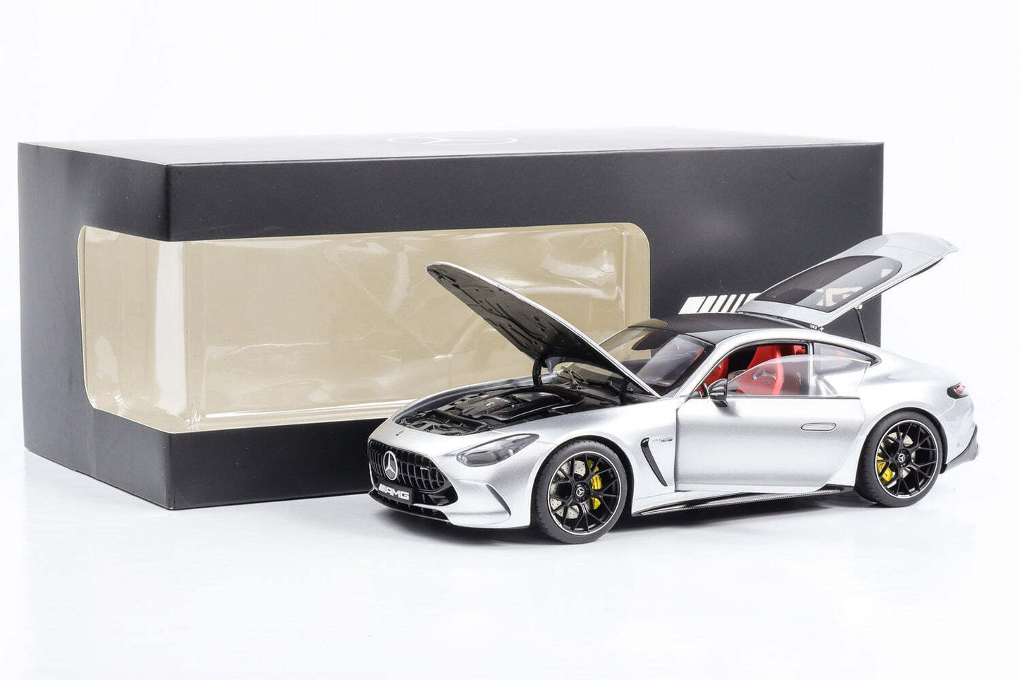 NZG Mercedes Benz AMG GT63 Coupe (C192) Hightech Silver 1:18 DEALER EDITION