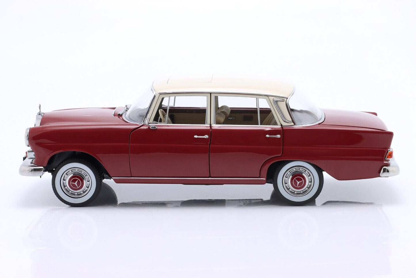 Norev 1966 Mercedes-Benz 200 (W110) Sedan Red 1:18