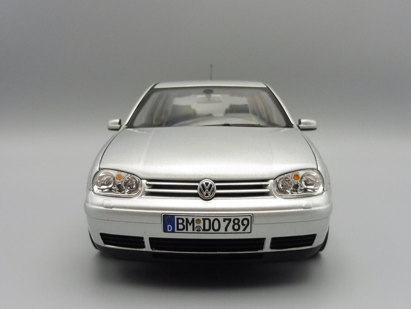 Norev 1998 Volkswagen Golf GTI MK IV Reflex Silver 1:18