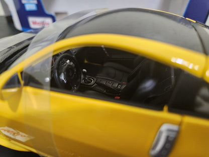 Maisto 2008 Nissan 350Z Nismo Custom w/ Carbon Fiber Hood & Roof Yellow 1:18