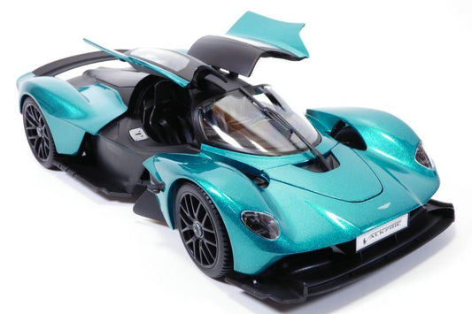 Maisto 2022 Aston Martin Valkyrie Green 1:18