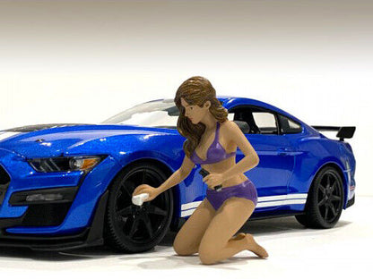 American Diorama - Figures - Bikini Car Wash Girl Alisa in Purple 1:18