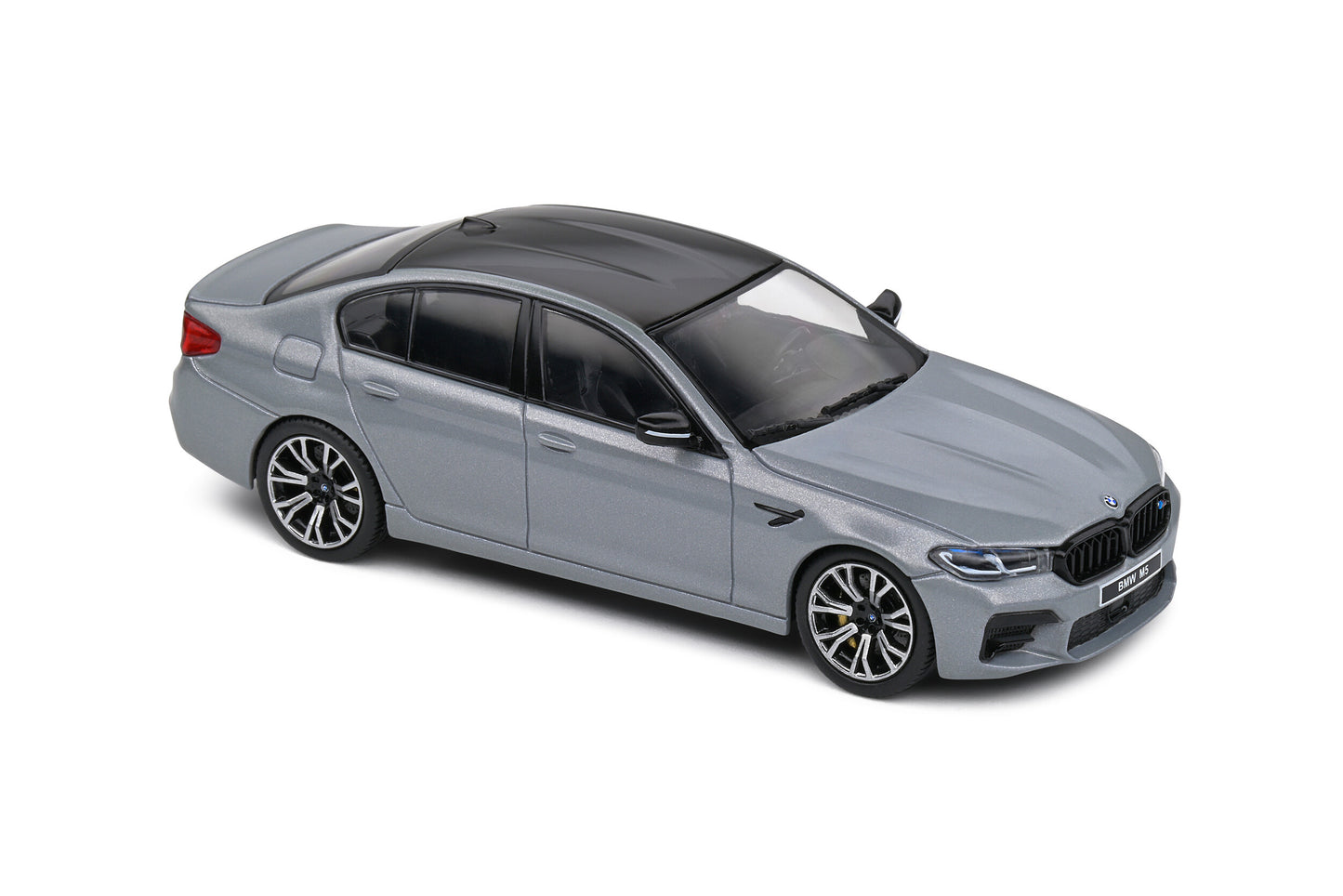 Solido 2022 BMW F90 M5 Competition Brooklyn Grey 1:43