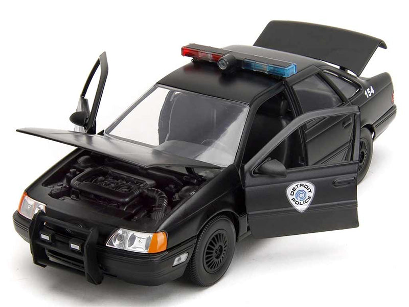 Police - 1986 Ford Taurus Police Interceptor with Figure - RoboCop (1987) 1:24