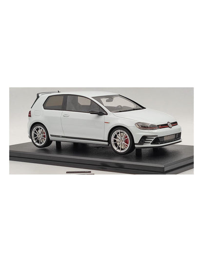 DNA Collectibles 2017 VW Golf GTI MK VII Clubsport S 2Dr White 1:18