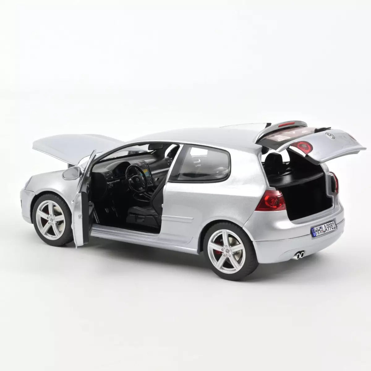 Norev VW Golf GTI Pirelli 2007 Silver 1:18