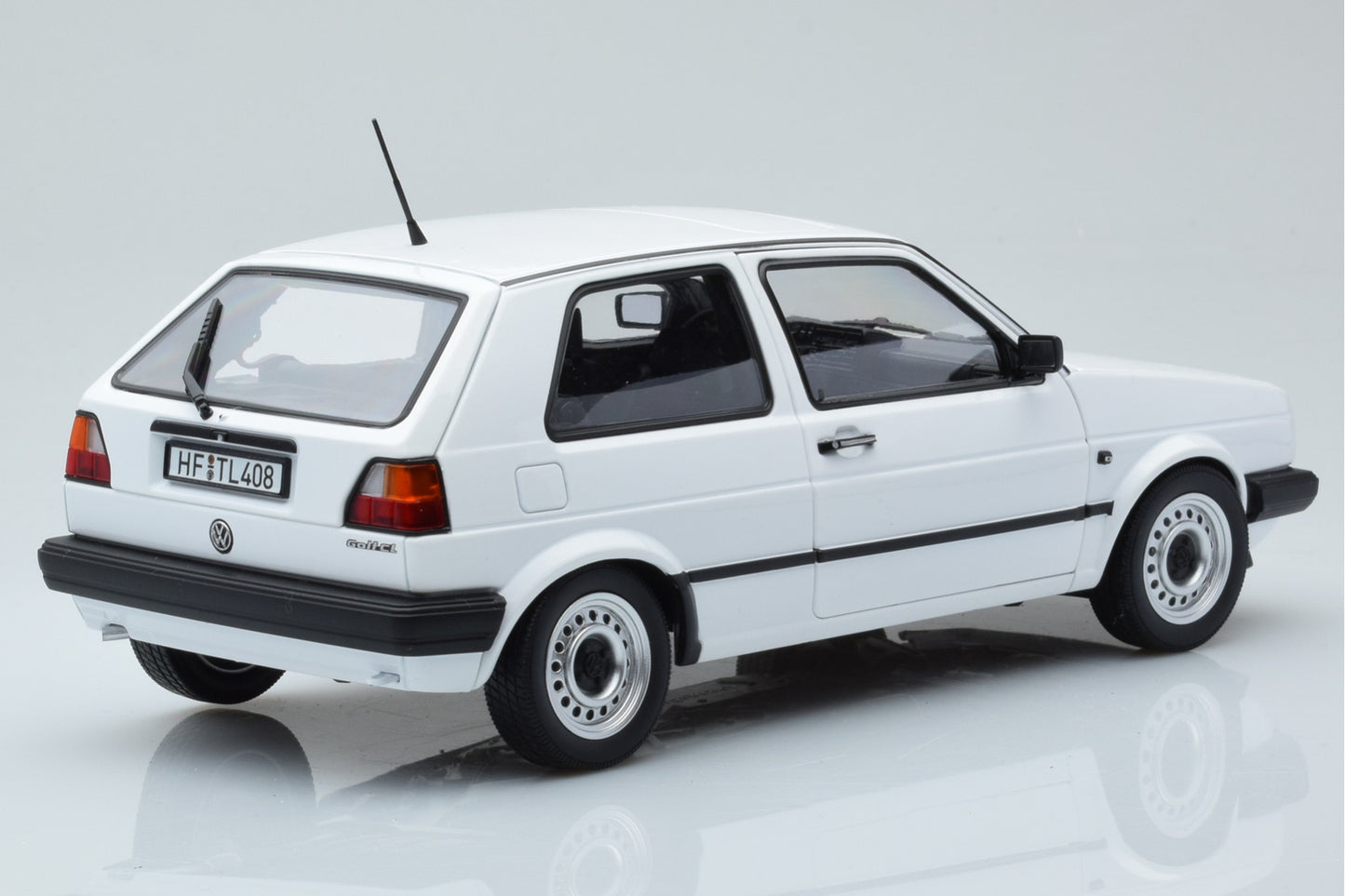 Norev 1988 VW Golf MK II CL White 1:18 LIMITED